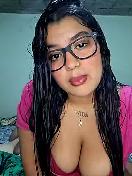 Snapshot of Cat_Hot_Party chatting on 11-06-25, 02:01 Cat Hot Party online show from 11-06-25, 02:01