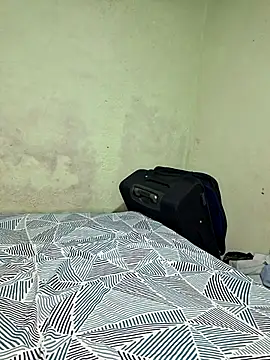 Snapshot of Cat_Hot_Party chatting on 12-02-25, 03:56 Cat Hot Party online show from 12-02-25, 03:56