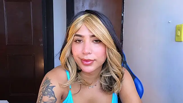 Snapshot of dahiana_marin chatting on 06-25-26, 05:17 dahiana marin online show from 06-25-26, 05:17