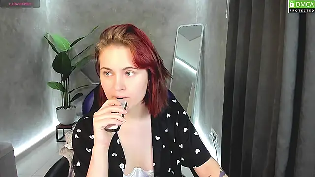 Roxy foxi online show from 09-25-25, 01:09