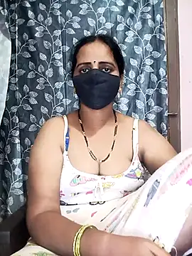 Snapshot of Mee_harini-telugupilla chatting on 09-09-25, 03:28 Mee harini-telugupilla online show from 09-09-25, 03:28