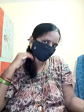 Snapshot of Mee_harini-telugupilla chatting on 10-18-25, 05:43 Mee harini-telugupilla online show from 10-18-25, 05:43