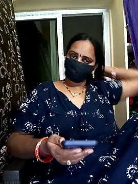 Snapshot of Mee_harini-telugupilla chatting on 11-09-25, 04:38 Mee harini-telugupilla online show from 11-09-25, 04:38