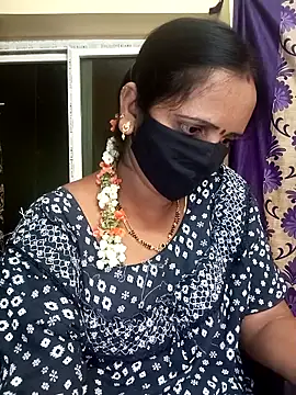 Snapshot of Mee_harini-telugupilla chatting on 02-13-26, 05:09 Mee harini-telugupilla online show from 02-13-26, 05:09