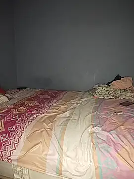 Snapshot of badlove42 chatting on 12-05-25, 04:21 badlove42 online show from 12-05-25, 04:21