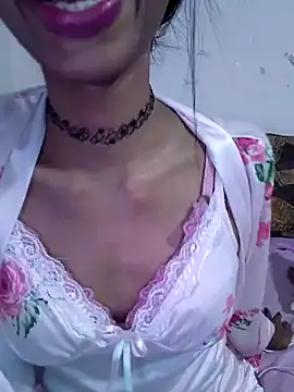 Snapshot of BunnyBloom25 chatting on 11-03-25, 06:53 BunnyBloom25 online show from 11-03-25, 06:53