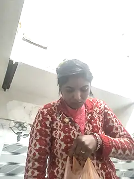 Snapshot of LUCKY_cut chatting on 01-11-26, 01:32 LUCKY cut online show from 01-11-26, 01:32