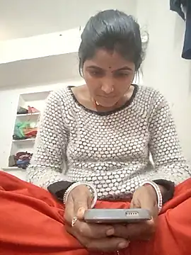 Snapshot of LUCKY_cut chatting on 02-04-26, 07:25 LUCKY cut online show from 02-04-26, 07:25