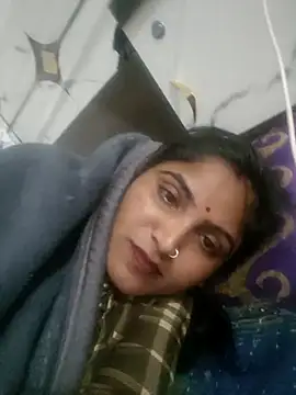 Snapshot of LUCKY_cut chatting on 02-24-26, 04:49 LUCKY cut online show from 02-24-26, 04:49