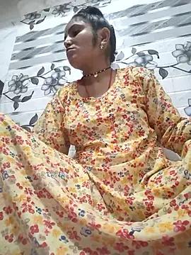 LUCKY cut online show from 04-21-26, 02:56