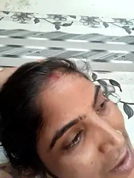 Snapshot of LUCKY_cut chatting on 05-25-26, 04:29 LUCKY cut online show from 05-25-26, 04:29