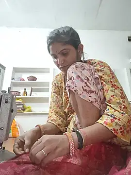 Snapshot of LUCKY_cut chatting on 05-31-26, 06:20 LUCKY cut online show from 05-31-26, 06:20