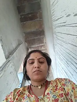 Snapshot of LUCKY_cut chatting on 06-01-26, 06:26 LUCKY cut online show from 06-01-26, 06:26