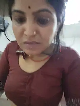 Snapshot of LUCKY_cut chatting on 06-03-26, 12:02 LUCKY cut online show from 06-03-26, 12:02