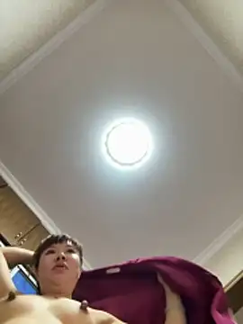 Snapshot of Xinlan-Asia chatting on 10-24-25, 01:07 Xinlan-Asia online show from 10-24-25, 01:07