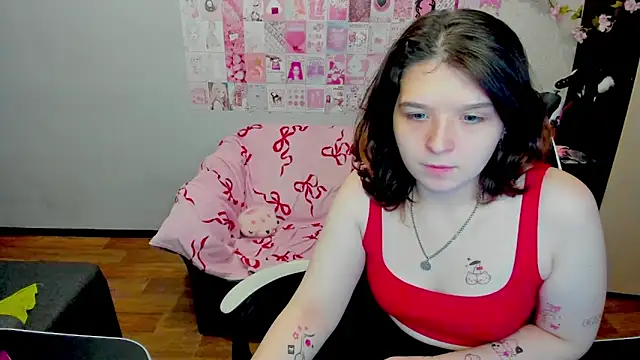 Snapshot of Acid_Kate chatting on 10-17-25, 12:14 Acid Kate online show from 10-17-25, 12:14