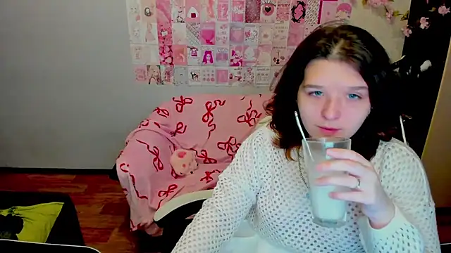 Snapshot of Acid_Kate chatting on 10-19-25, 12:11 Acid Kate online show from 10-19-25, 12:11