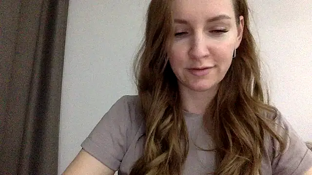 Varnyx online show from 12-14-25, 03:17