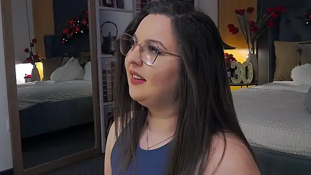 Snapshot of Mia_Swano chatting on 12-18-25, 11:33 Mia Swano online show from 12-18-25, 11:33