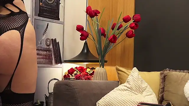 Snapshot of Mia_Swano chatting on 02-08-26, 10:35 Mia Swano online show from 02-08-26, 10:35