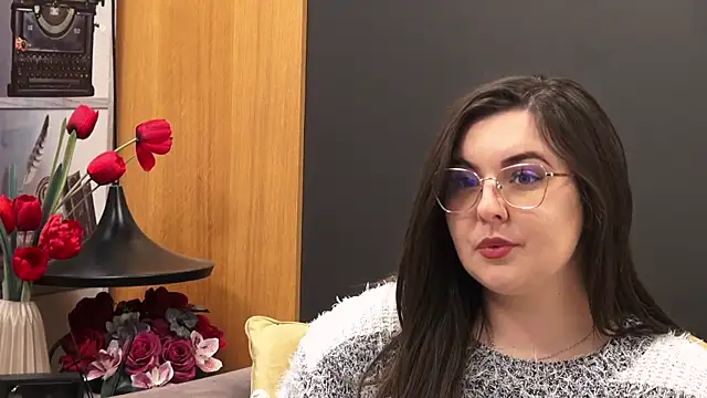 Mia Swano online show from 04-22-26, 01:52