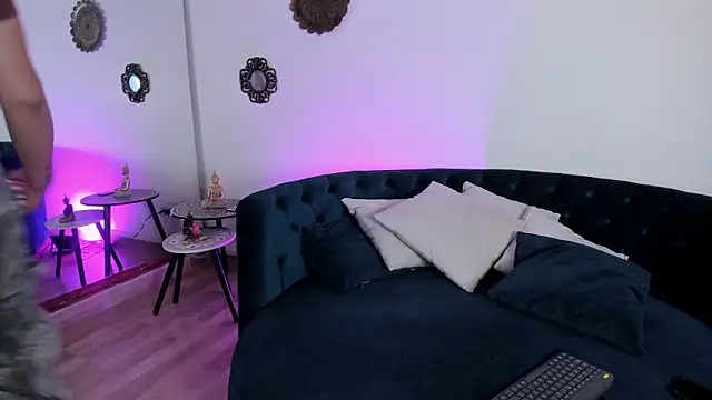 jasmincollin  online show from 03-29-26, 02:00