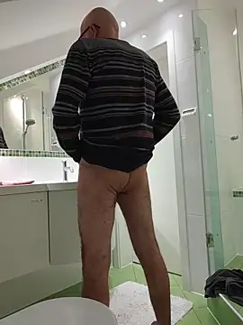 Oldmenhot66 online show from 01-15-26, 05:34