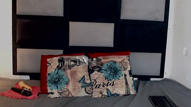 Freaky-boobs online show from 12-04-25, 11:52