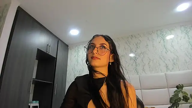 Snapshot of ValerySkinnyy chatting on 09-25-25, 12:14 ValerySkinnyy online show from 09-25-25, 12:14