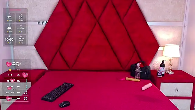 Kity spiderr online show from 10-15-25, 01:33