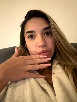 ItalianGirl online show from 10-05-25, 10:29