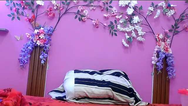 skinnysofia18 online show from 11-23-25, 07:41