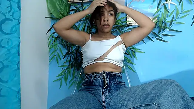 skinnysofia18 online show from 07-09-26, 03:16