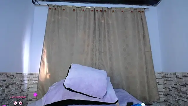 Snapshot of Bicky_24 chatting on 09-26-25, 01:15 Bicky 24 online show from 09-26-25, 01:15