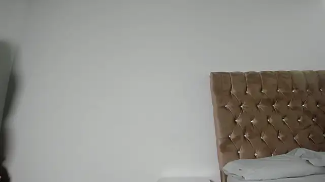 SeleneMakris online show from 10-10-25, 01:32