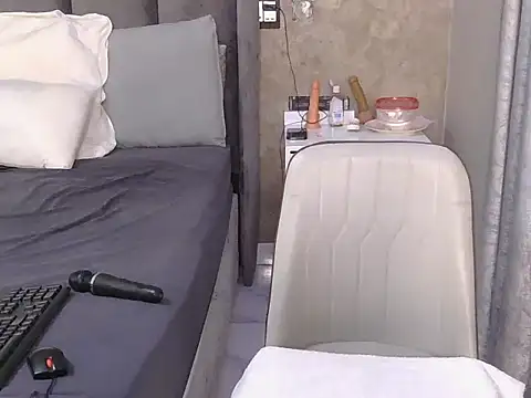 Sultry Booty online show from 11-26-25, 02:34