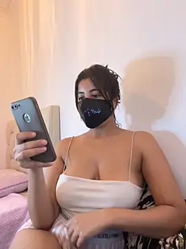 Snapshot of al_anoud chatting on 10-02-25, 03:41 al anoud online show from 10-02-25, 03:41