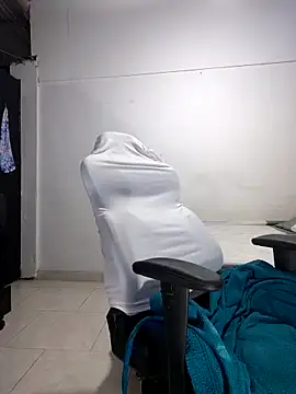 karly hot  online show from 03-18-26, 12:36