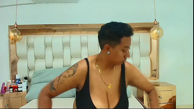 Snapshot of TiffantyAndStacy chatting on 10-31-25, 07:59 TiffantyAndStacy online show from 10-31-25, 07:59