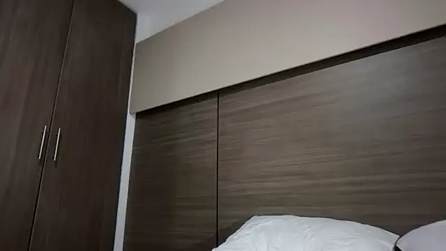 Liiz 01 online show from 11-09-25, 01:26