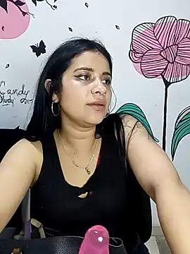 ValerieLove  online show from 09-23-25, 07:28