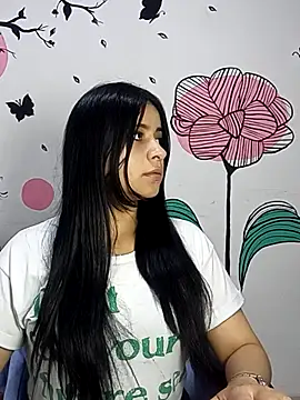 ValerieLove  online show from 10-08-25, 07:22