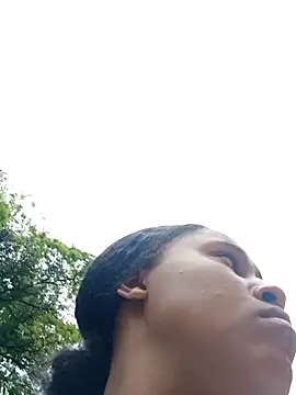 Snapshot of MoniqueMulberry chatting on 09-30-25, 06:35 MoniqueMulberry online show from 09-30-25, 06:35