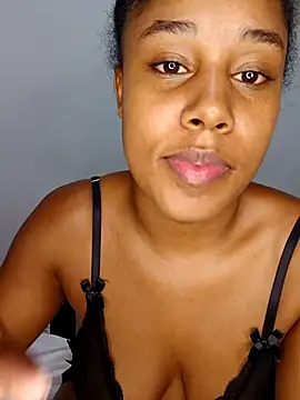 Snapshot of MoniqueMulberry chatting on 10-10-25, 07:40 MoniqueMulberry online show from 10-10-25, 07:40