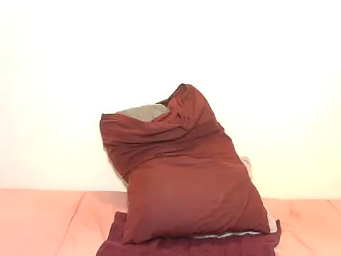 BeautyQueenX22 online show from 12-05-25, 09:18