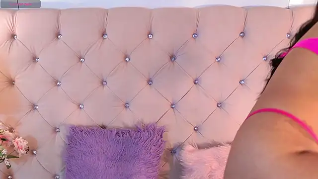 CaterinaRomano online show from 03-12-26, 03:40