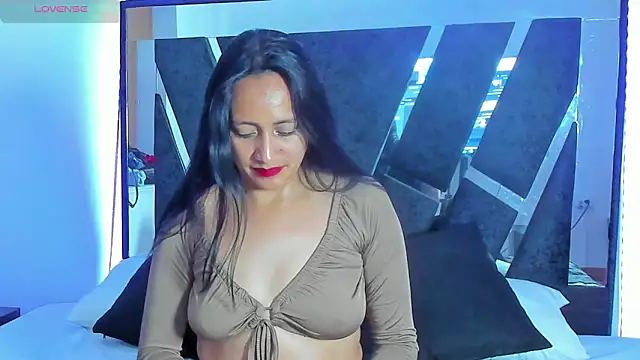 Snapshot of Anthonellacandy chatting on 11-14-25, 07:34 Anthonellacandy online show from 11-14-25, 07:34