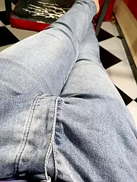 anis3g4 online show from 10-06-25, 07:00