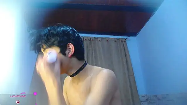 Snapshot of DaraKat18 chatting on 09-25-25, 09:18 DaraKat18 online show from 09-25-25, 09:18