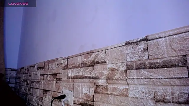 Snapshot of DaraKat18 chatting on 11-22-25, 11:04 DaraKat18 online show from 11-22-25, 11:04